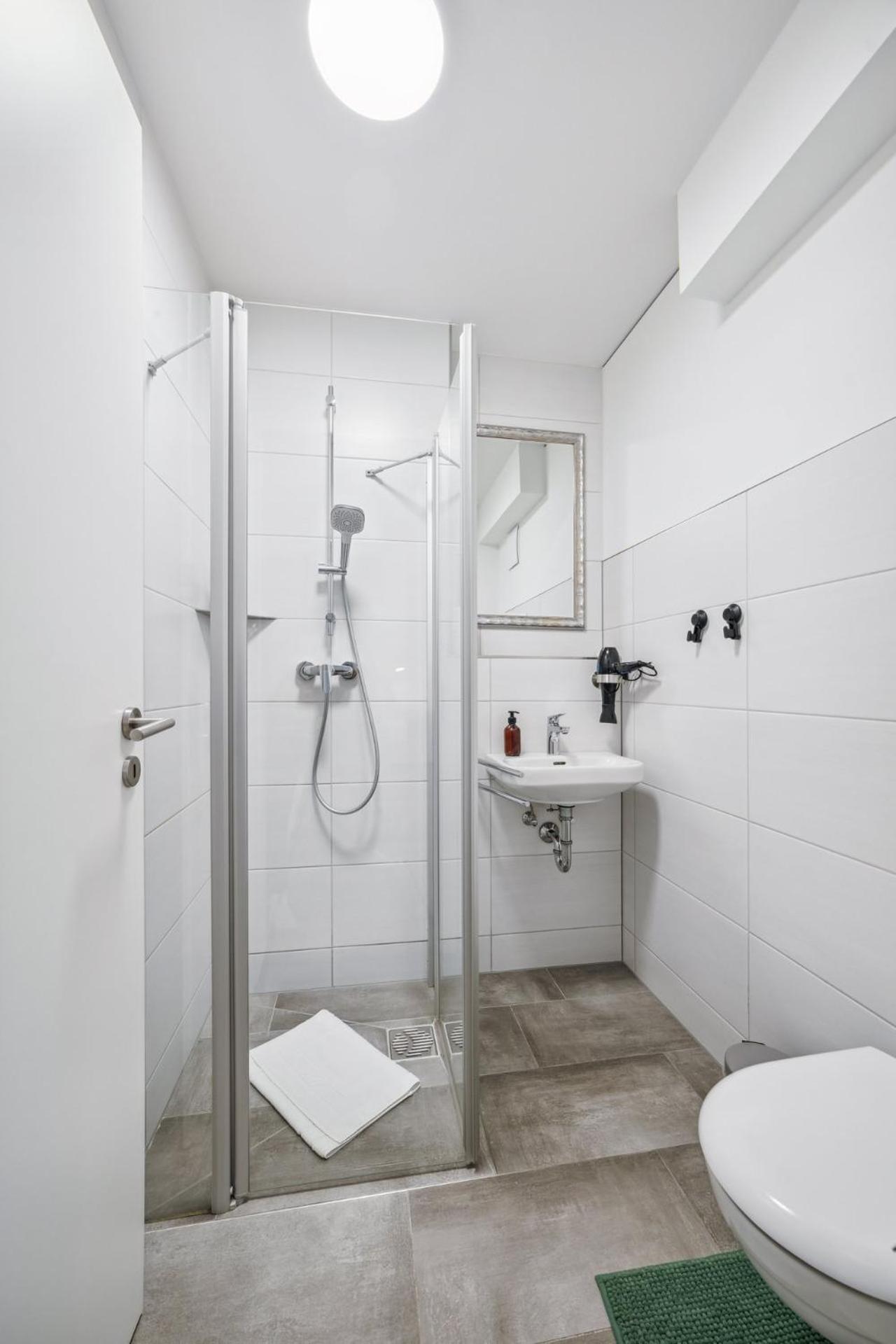 Sali Homes Elegant And Stylish Retreat In Heart Of Bayreuth, Close To River Esterno foto